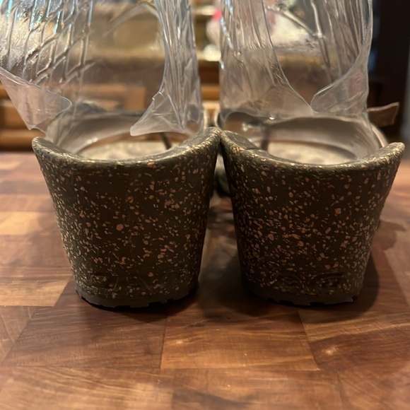 Teva 8.5 leather and cork heel sandals with rubber soles very good condition - Picture 3 of 6